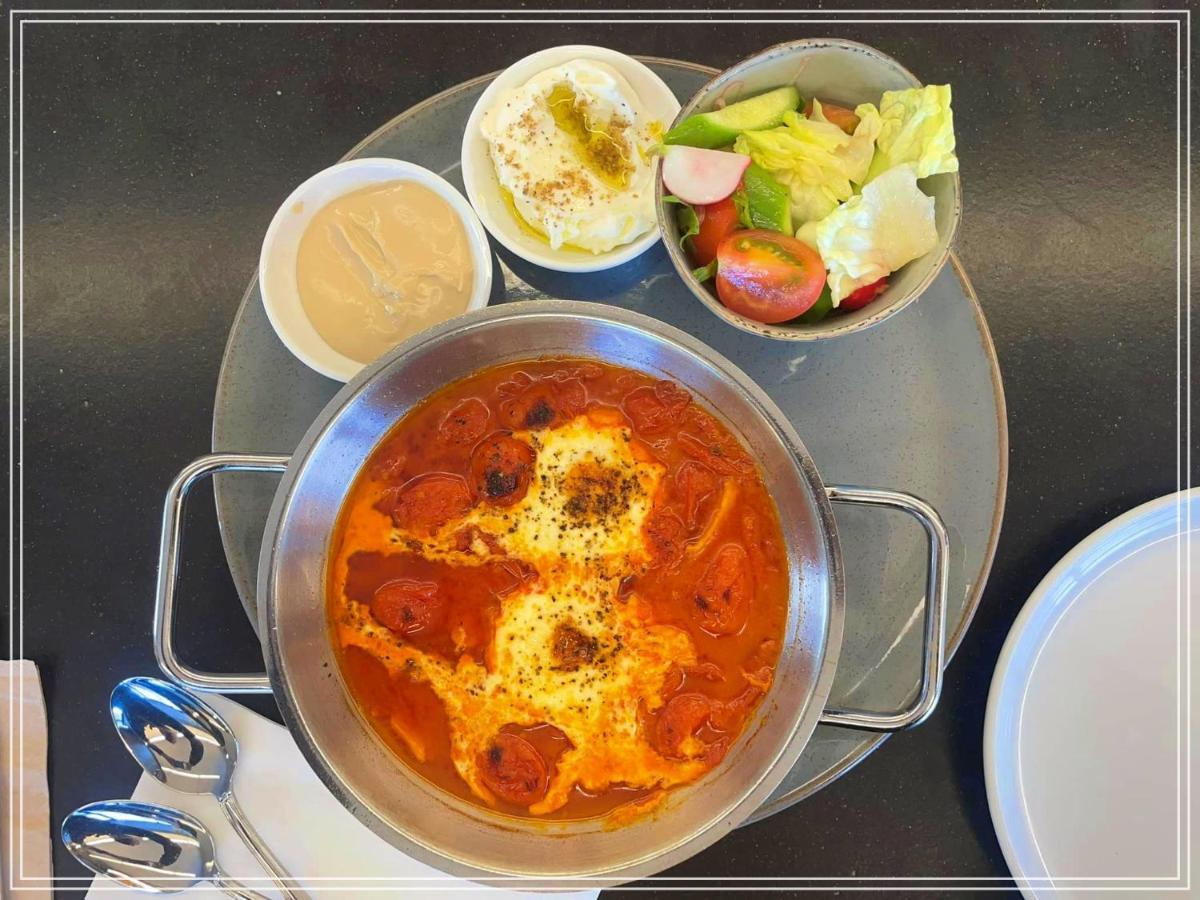 Beach Boutique Hotel And Spa By Tlv Hotels Tel Aviv Exteriör bild