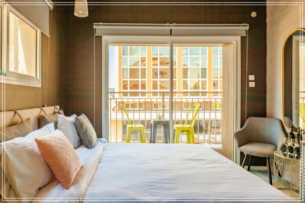 Beach Boutique Hotel And Spa By Tlv Hotels Tel Aviv Exteriör bild